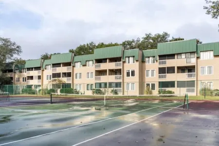 Dreamy HHI Retreat w/ Pool, Gym Отели рядом с Аэропорт Хилтон Хэд