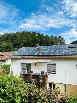 NEW! Vacation apartment "Schwarzwaldblick2" 65sqm with balcony 2-4pers.+baby crib Hotels in Munstertal