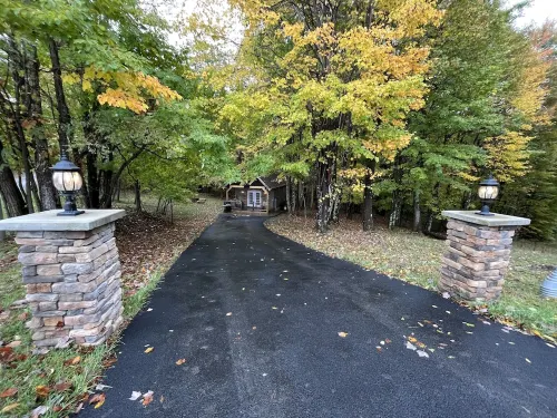 Campfire Retreat with outdoor hot tub under the stars and WiFi Hotels in Upshur County