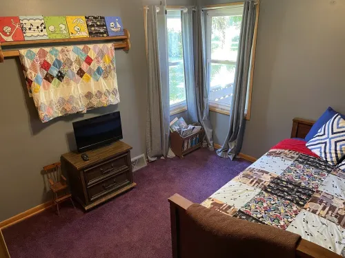 Cozy & Quiet Living at the Cookie Cottage