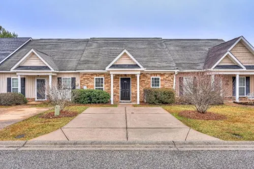 Totally Renovated-2BR 2BA-14 mi from Masters