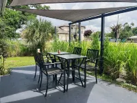 Sunny Fort Myers Retreat: Pet-Friendly near Downtown District, No Cleaning Fee!