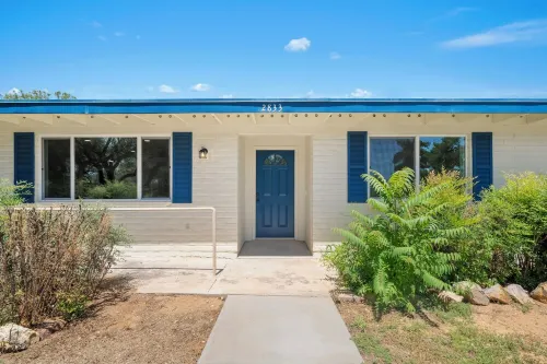 Spacious 5-bedroom house with AC and WiFi in charming Sierra Vista