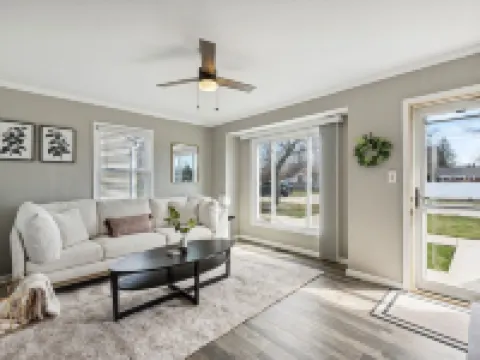 Your Metro Detroit Home Base! Hotels in Taylor