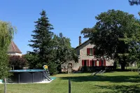 Beautifully restored 2 bedroom house with private pool and barbecue.