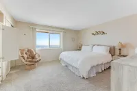 Oceanfront Charmer