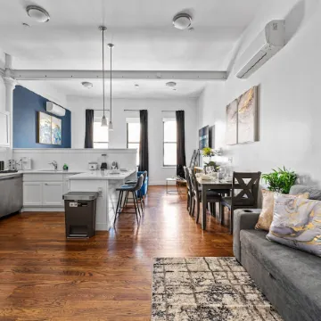 Open space lux studio near EWR - 1 min walk to Prudential