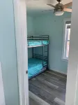 Beach Cottage a short walk from the waves! - 3-Sterne