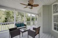 Spacious Quiet Retreat with Hot Tub and Walk to River Minutes to Harpers Ferry