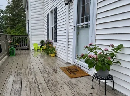 Private house, walking distance to downtown