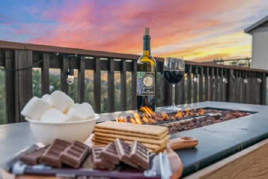 NEW! The Sunset Retreat - Lake Gregory, Mtn Views!