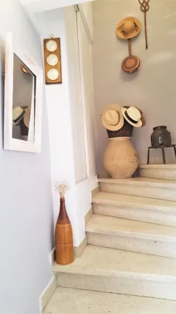 Charming 80m square apartment in the center of L'Isle sur la Sorgue