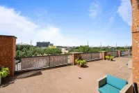 Packhouse 3 Perfect for Long Term Stays Hotels in Texas Medical Center