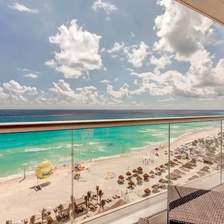 Royalton CHIC Cancun, An Autograph Collection All-Inclusive Resort - Adults Only