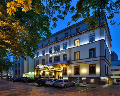 Best Western Premier Hotel Victoria Hotels near Schlossberg
