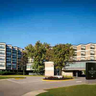 Sheraton Montreal Airport Hotel Hotel Exterior
