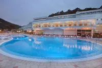 Hotel Narcis - Maslinica Hotels & Resorts - Pools