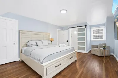 3 Bedroom-2.5 Bath in Bethesda, near Chevy Chase, DC Area Hotels in der Nähe von Uniformed Services University of the Health Sciences