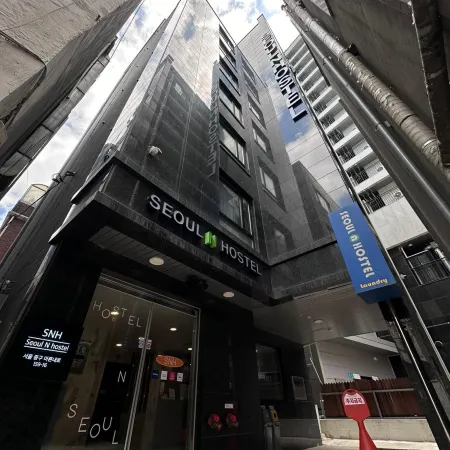 Seoul N hostel Отели рядом с достопримечательностью «Туристическое бюро Tour House»