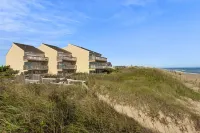Direct Ocean Front 2BR Condo w/ Pool. Pet Friendly