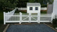 Dennisport : Dog Friendly with a fenced in large yard. 1/2 mile from beach Hotels in Dennis Port
