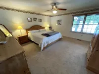 Spectacular - Main Lake Home - Huge Dock - Sleeps 18