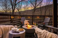 Slope View Chalet Hot Tub, Firepit, Family Fun
