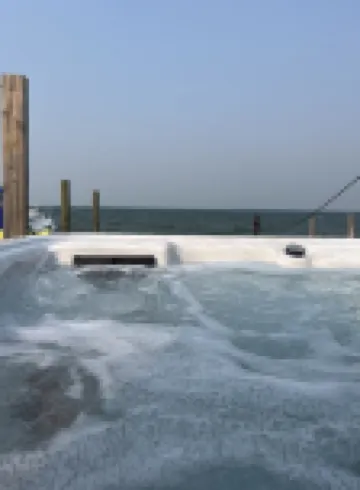 Lake StClair Belvedere Bay Hot Tub 2 Boat Wells  Fishing  Paddle Boards, Kayak