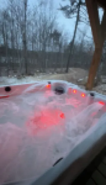 Cabin Style Studio Apt with Private Hot Tub on 100 Acres Kayaks, Canoes & Sup