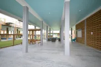 New~ 6 Bedroom 5 bath ~ Pool and Spa ~ Beach Views~ Direct Beach Access