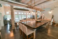 GREAT location across from YMCA. Can accommodate LARGE groups
