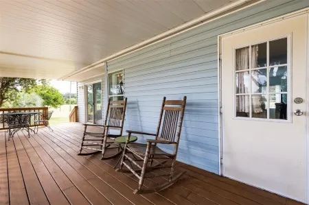 Charming farm with 2 homes, horse stables and heated pool ~ 5+ bedrooms near WEC