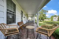 Charming 3-bedroom house with WiFi, AC in marvelous Hudson Valley.