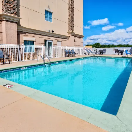 Holiday Inn Express & Suites COOKEVILLE by IHG