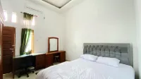 Cengkeh Syariah Inn Hotel dekat Gometh Aquarium