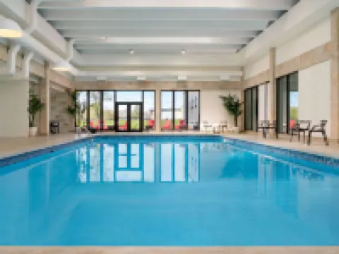 Ramada by Wyndham Cornwall Hoteles en Cornwall