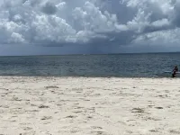 Summer Specials! 5 Bedrm,5 Bath, Elevator, Dock, Private Pool, Walk to Beach! - Villa
