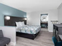 Travelodge by Wyndham Lemoore Near Naval Air Station Hotels in Lemoore