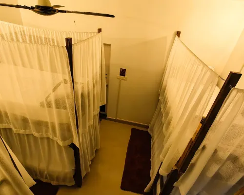 Sky's Surf Hostel 瓦卡拉酒店