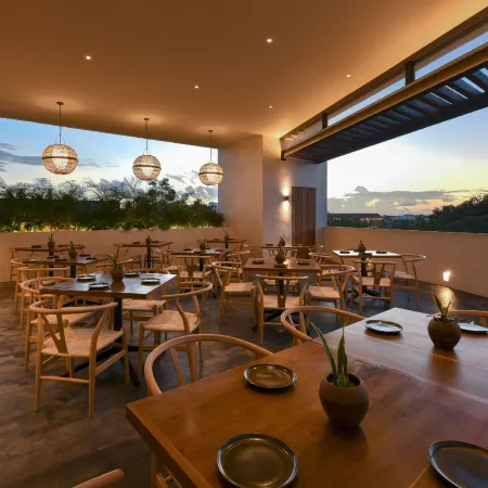 Casa Agape Boutique Hotel Rooftop Pool & Beach Club Access