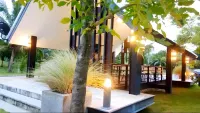 CoCo Tree Resort Hotels in Thap Sakae