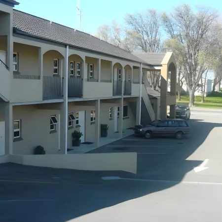 Asure Avenue Motor Lodge Отели в г. Тимару
