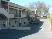 Asure Avenue Motor Lodge