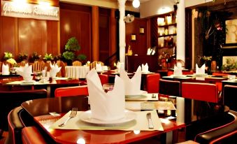 Royal Hotel