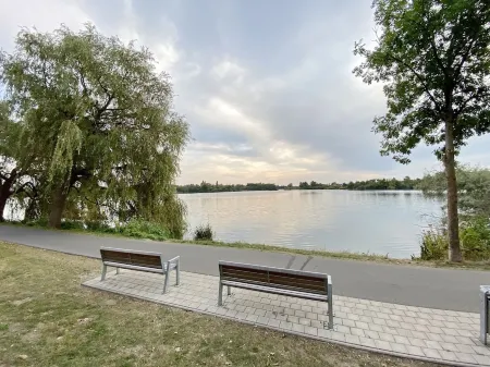 Cozy 60m² old town quarter close to the city and lake Отели в г. Шверин