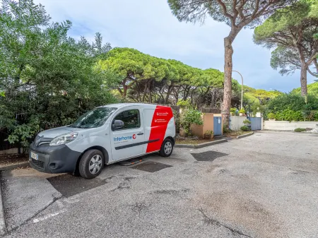 Jean d'Agreve Отели рядом с Аэропорт Йер