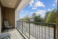 Midlothian 3 Bedroom getaway for up to 8 guests!