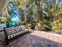 Cozy Home in Heart of Estero