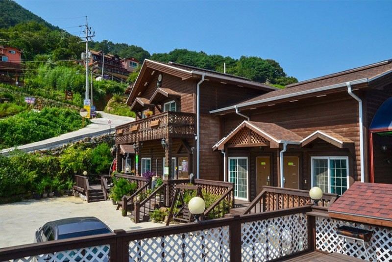 목조 주택 펜션
