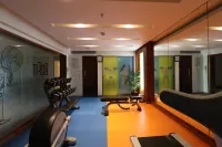 Zibe Luxe Hyderabad by GRT Hotels - С тренажерным залом